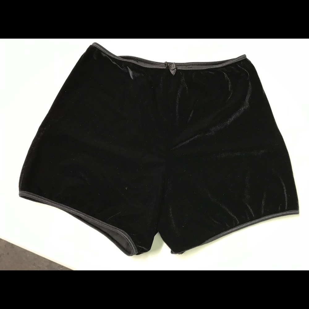 Black Velvet Sleep Shorts size Medium 5/6